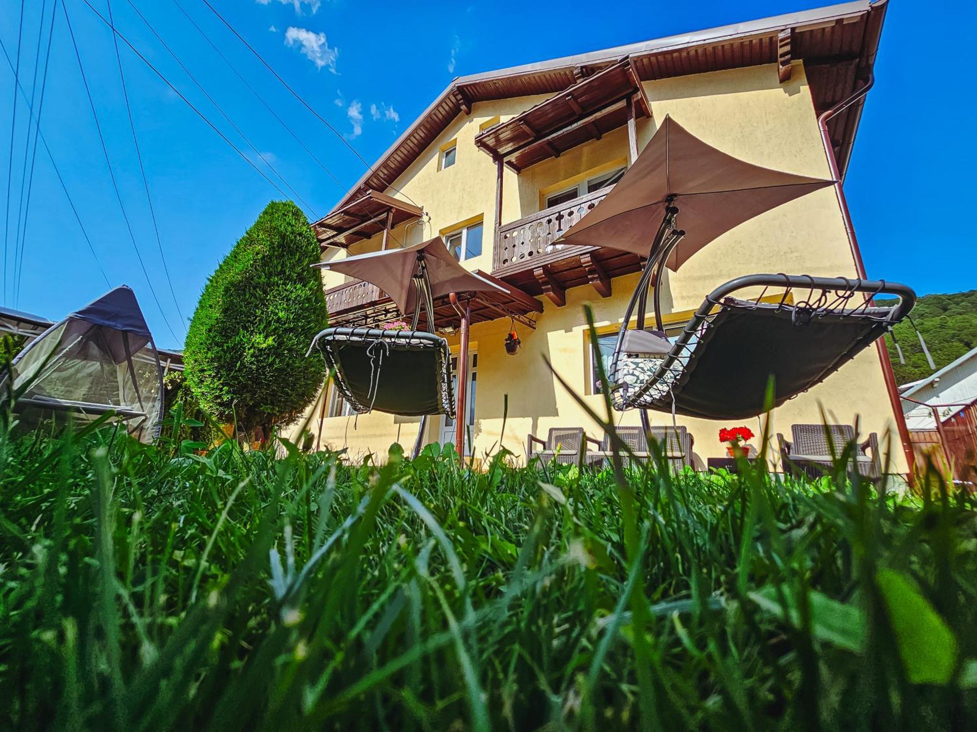 Alpine Bliss Sinaia Hotel Bagian luar foto