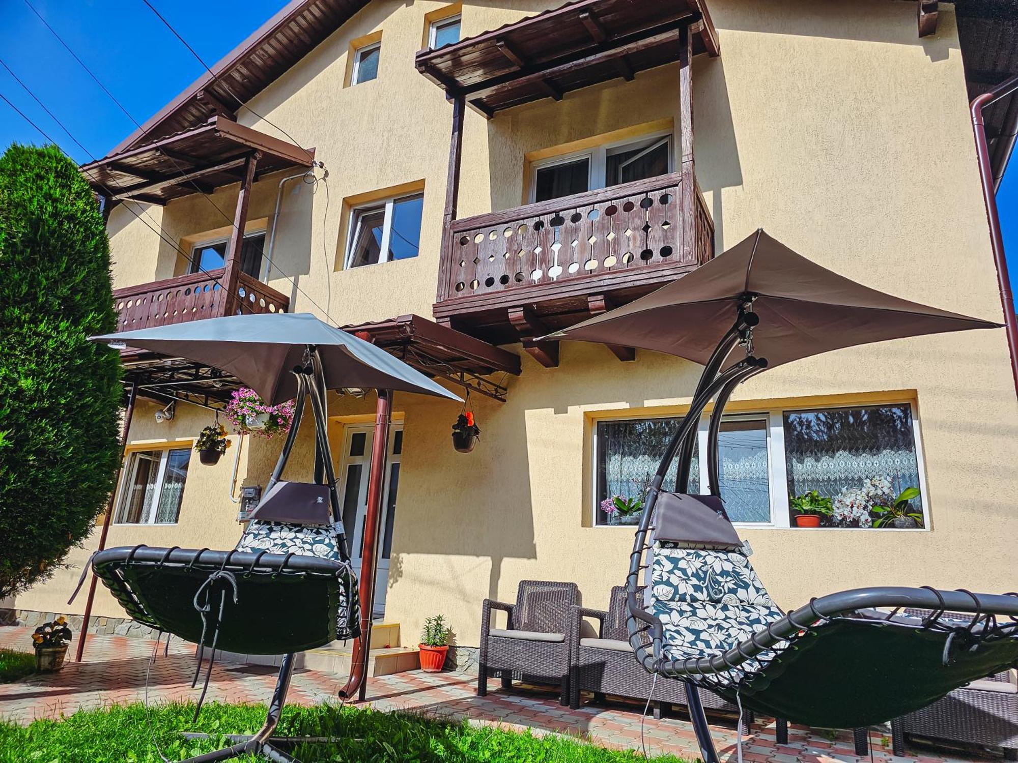Alpine Bliss Sinaia Hotel Bagian luar foto