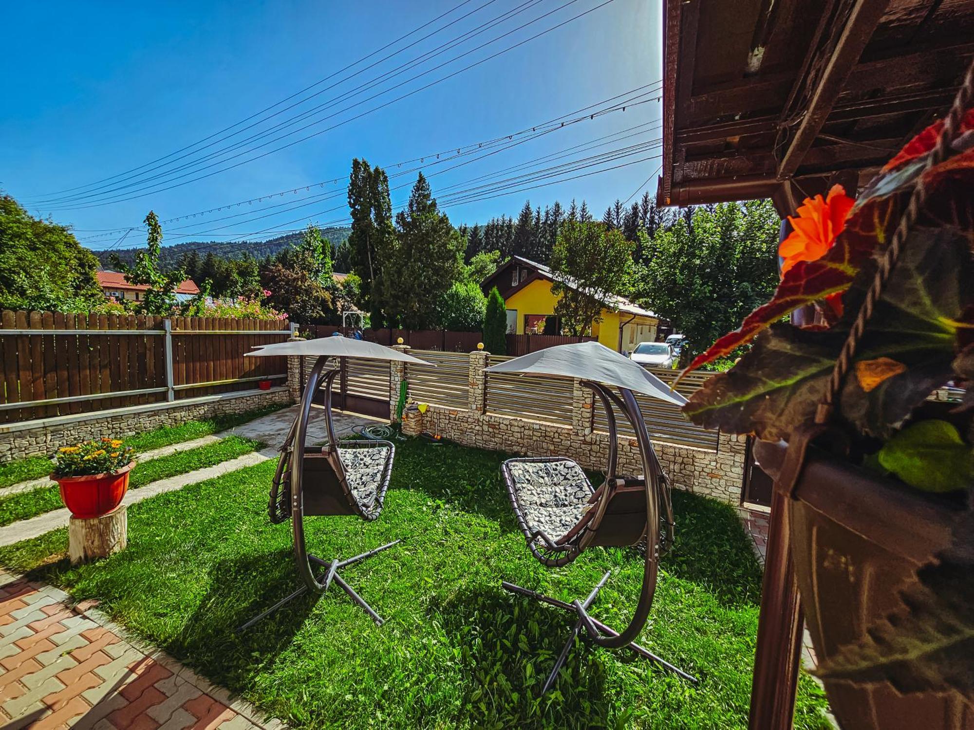 Alpine Bliss Sinaia Hotel Bagian luar foto